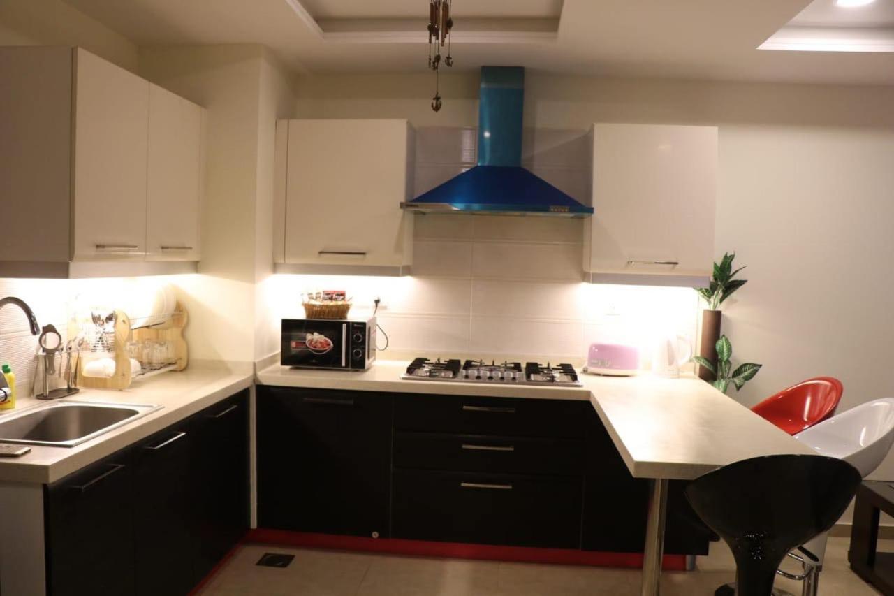 Elegant & Charming One Bed Apartment In Bahria Town Rawalpindi Exterior photo